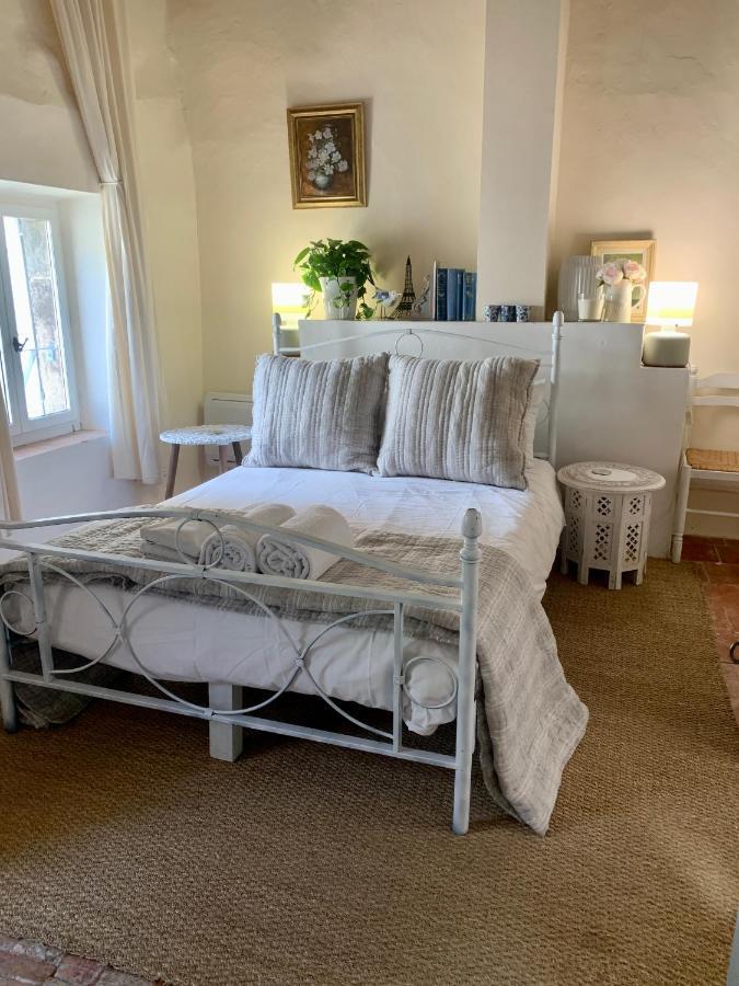 Caunes-Minervois L'Ancienne Boulangerie Bed & Breakfast エクステリア 写真