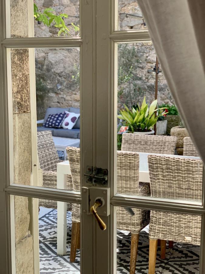 Caunes-Minervois L'Ancienne Boulangerie Bed & Breakfast エクステリア 写真