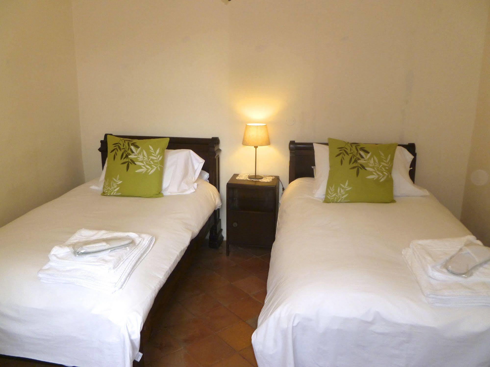 Caunes-Minervois L'Ancienne Boulangerie Bed & Breakfast エクステリア 写真