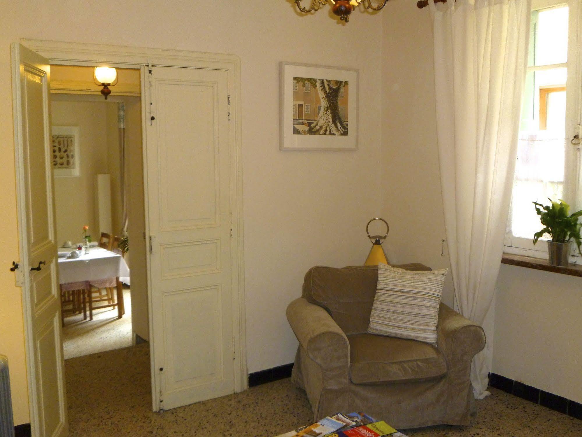 Caunes-Minervois L'Ancienne Boulangerie Bed & Breakfast エクステリア 写真