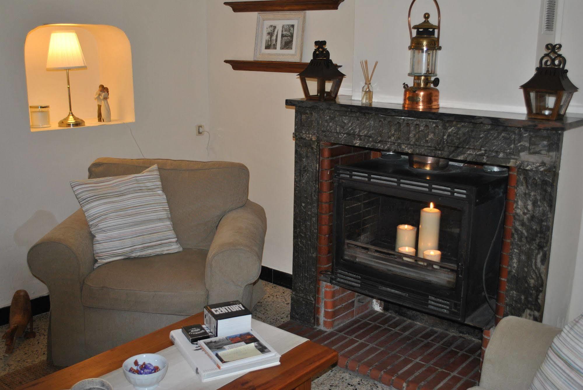 Caunes-Minervois L'Ancienne Boulangerie Bed & Breakfast エクステリア 写真